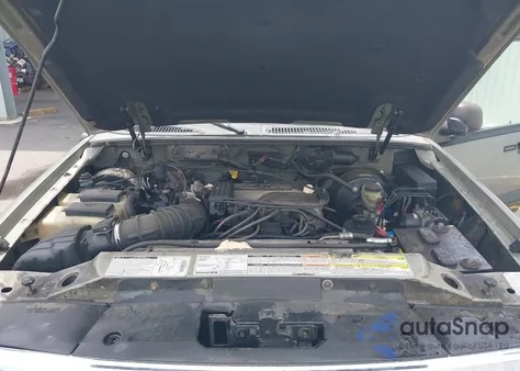 1999 Mercury Mountaineer из США, поврежденный, VIN 4M2ZU55P2XUJ06929